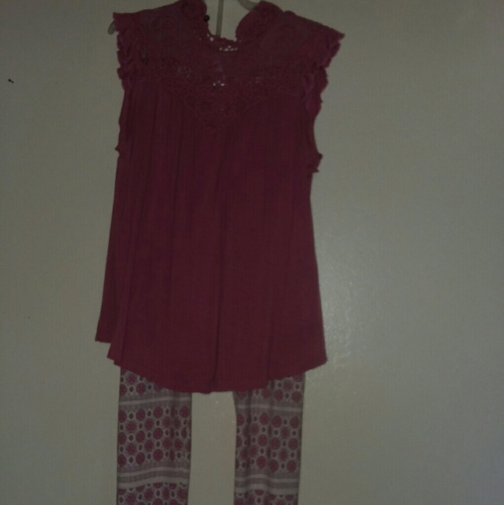 Girls 2 piece outfit